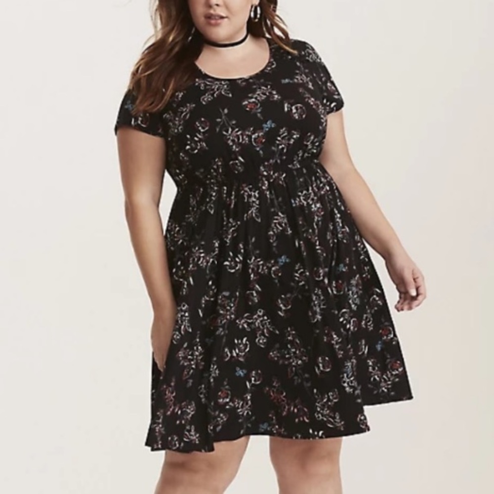 Black Floral Short Sleeve Fit-and-Flare Dress